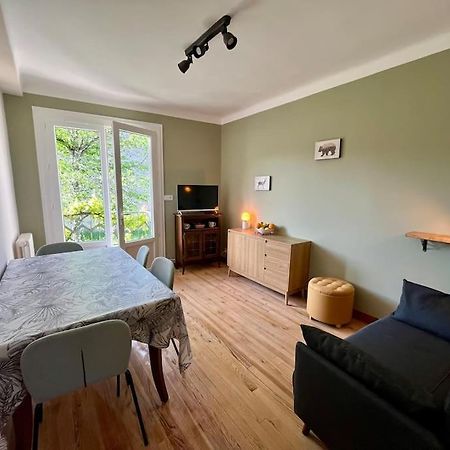 La Petite Ourse Maison De Village A Oust Екстериор снимка