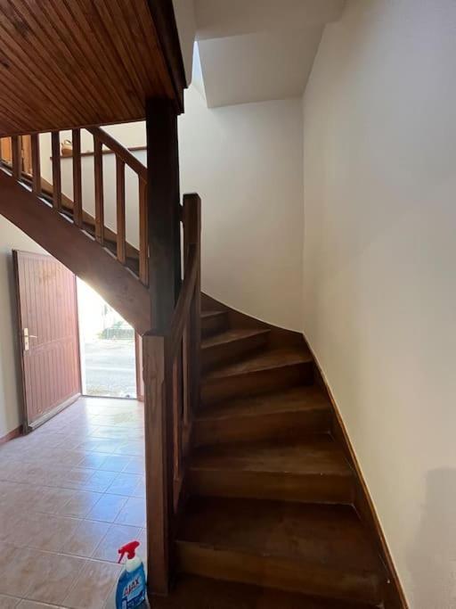 La Petite Ourse Maison De Village A Oust Екстериор снимка