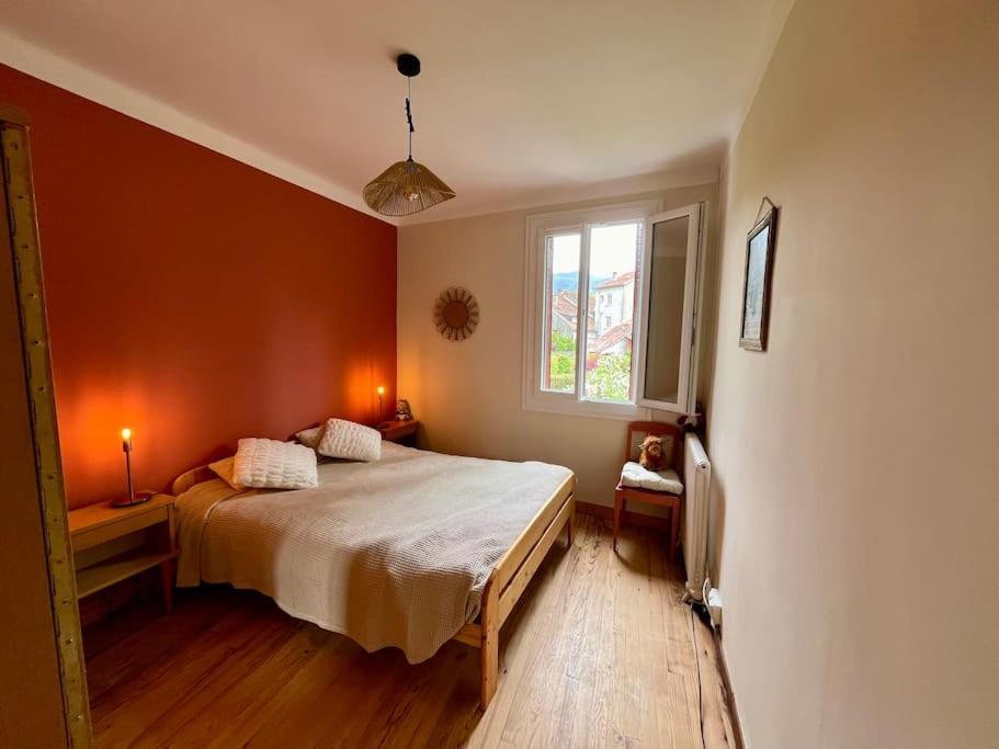 La Petite Ourse Maison De Village A Oust Екстериор снимка