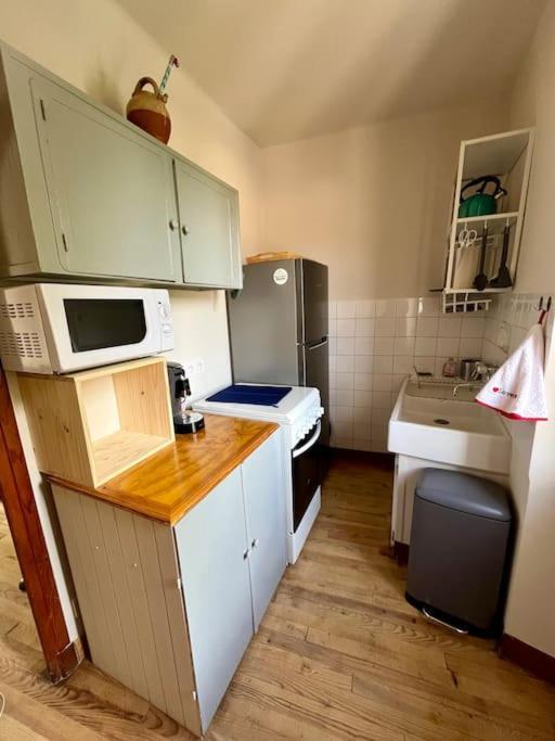 La Petite Ourse Maison De Village A Oust Екстериор снимка